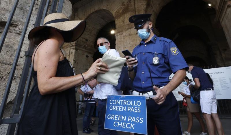 Italia pergatitet per Super Green Pass, cfare permban